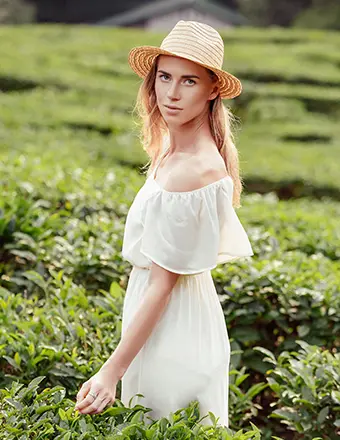 Tea estate walk Sri Lanka